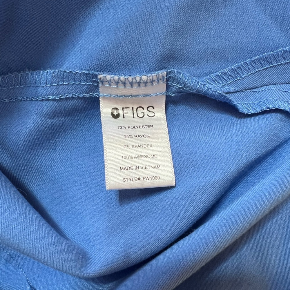 FIGS Women's Catarina One-Pocket Scrub Top, Ceil Blue (PO #1747), XXS - Picture 7 of 9